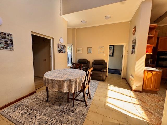 To Let 4 Bedroom Property for Rent in Sea Point Western Cape